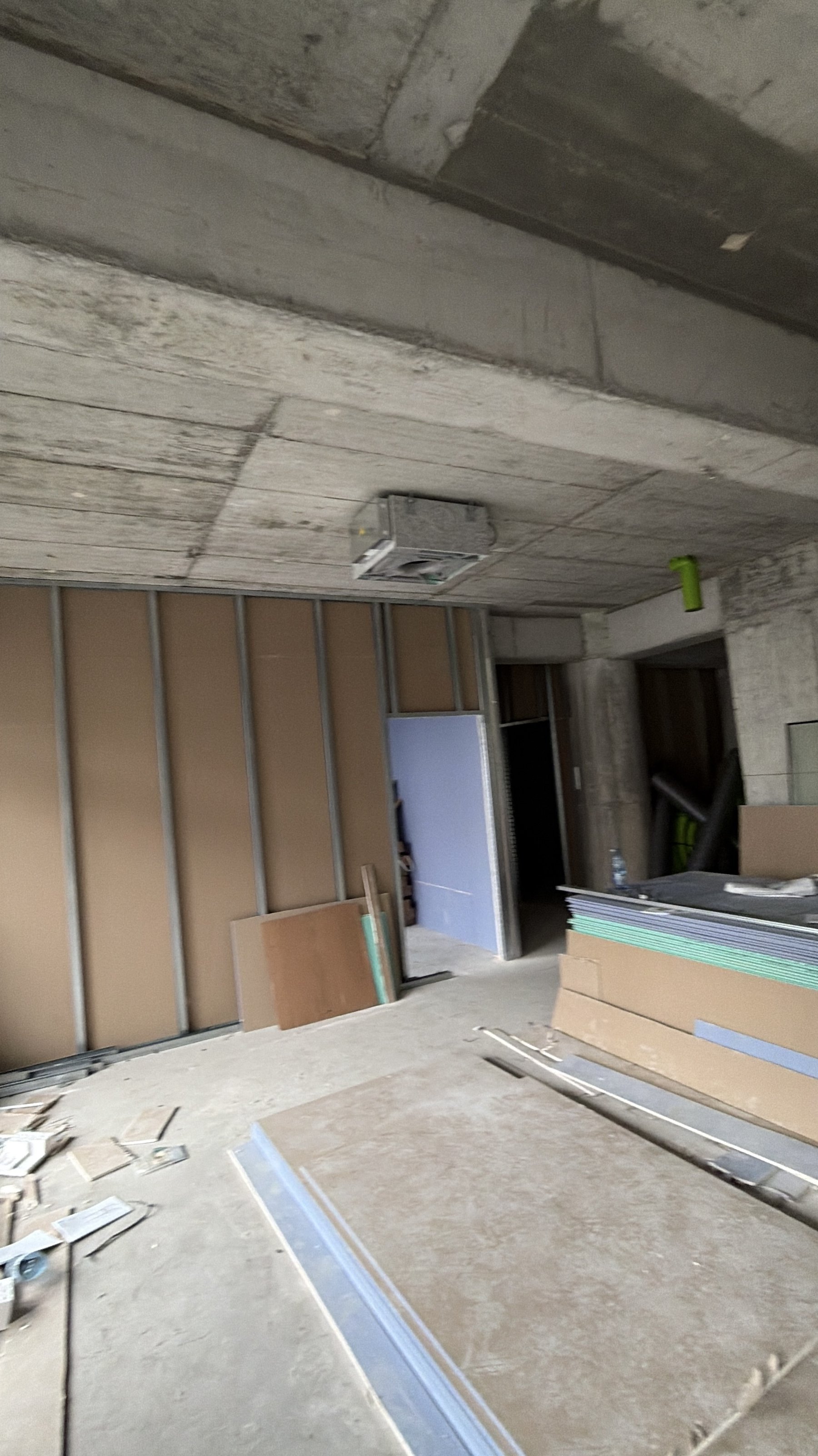 ECR Office, spațiu brut 2